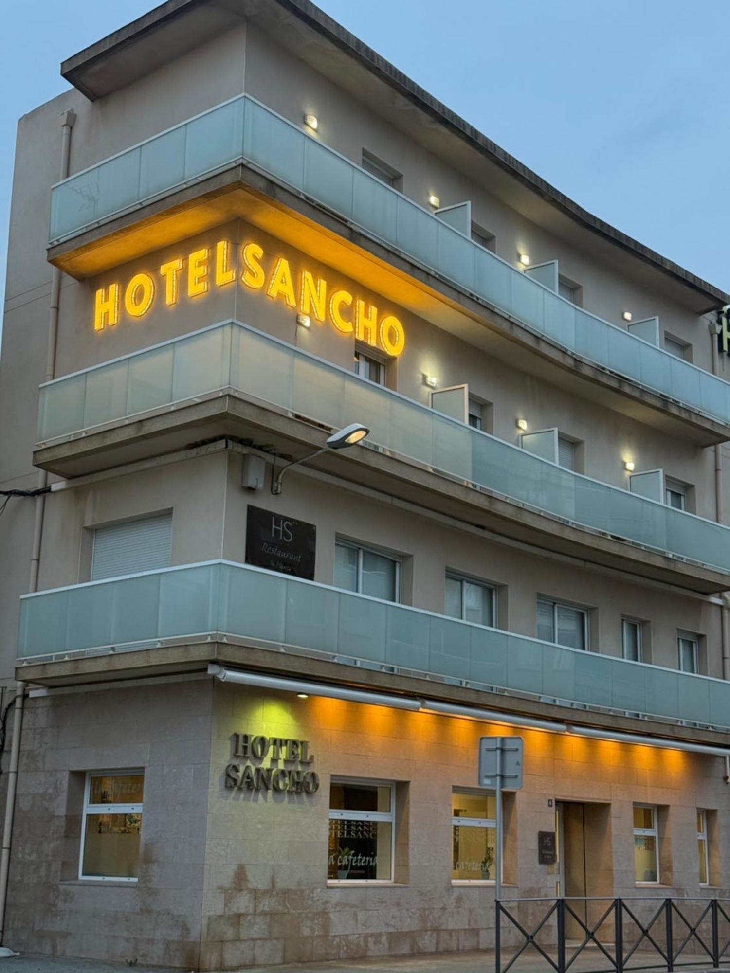 Hotel Sancho Hospitalet De L'Infant Exterior foto